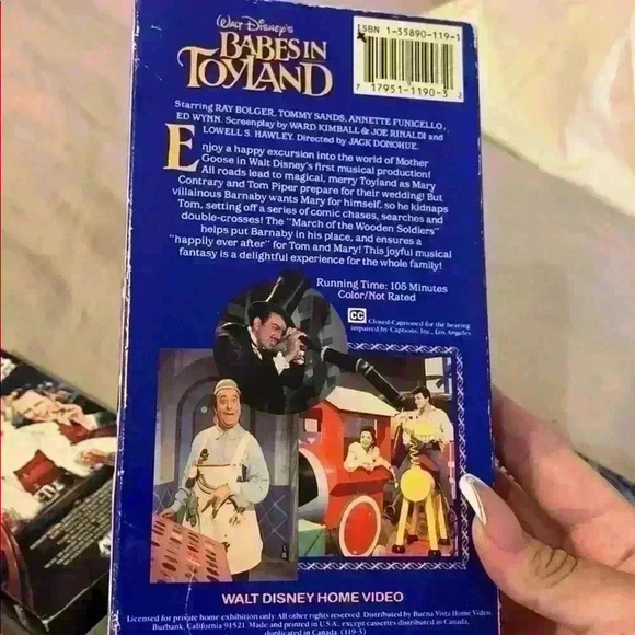 Christmas VHS Tapes - Picture 4 of 7